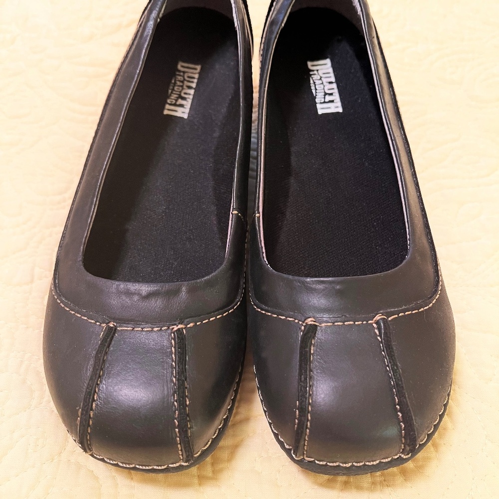 Duluth Trading Co. Women’s Andina Skimmer Flats